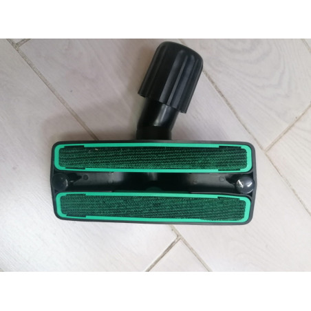 SPAZZOLA UNIVERSALE A VITE PER TAPPETI